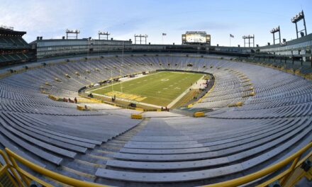 Remembering the Green Bay Packers First NFL Game at Lambeau Field