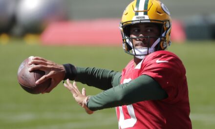 How Much Should the Green Bay Packers Play Jordan Love This Preseason?