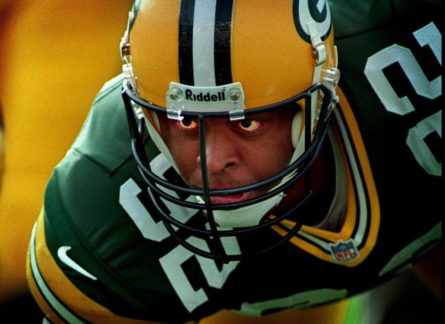 Flashback 1998: Reggie White Leads the Way as Packers Tie a Franchise Mark with Nine Sacks in a Game