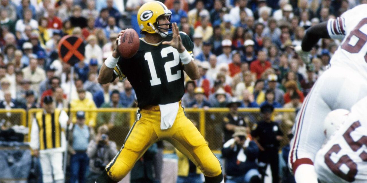 Flashback 1981: Lynn Dickey Throws Five Touchdown Passes as Packers Route Saints