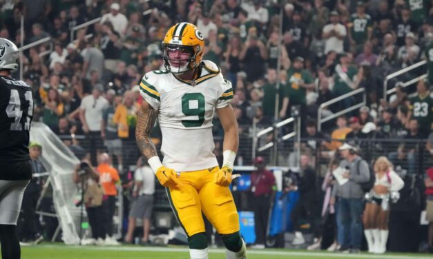 Young Players On the Packers Offense Still Learning, Making Mistakes