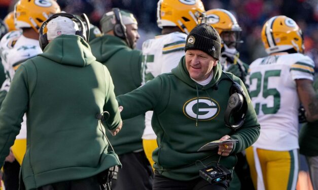 Packers Lack of Communication on Defense Comes Back to Joe Barry