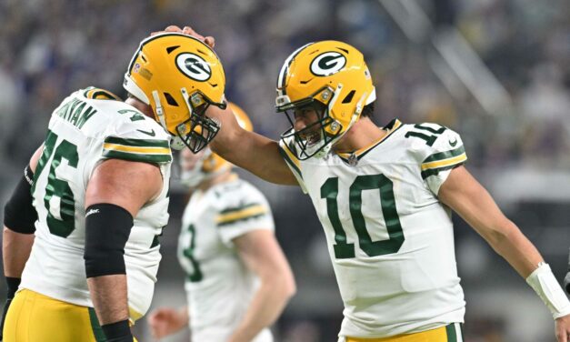 Ten Things We Learned from the Packers 33-10 Win Over the Vikings in Week 17