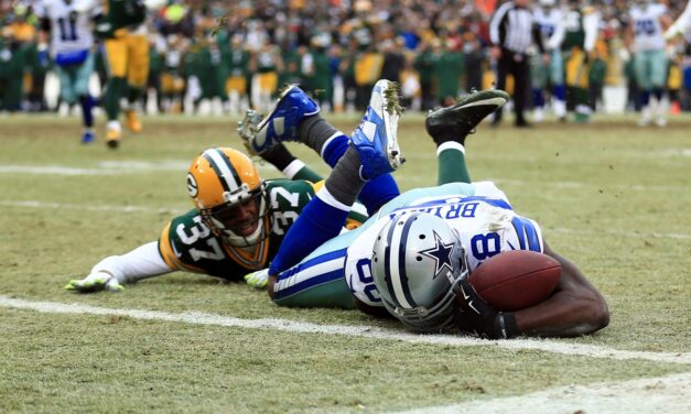 Remembering the Green Bay Packers Controversial Playoff Win Over the Dallas Cowboys